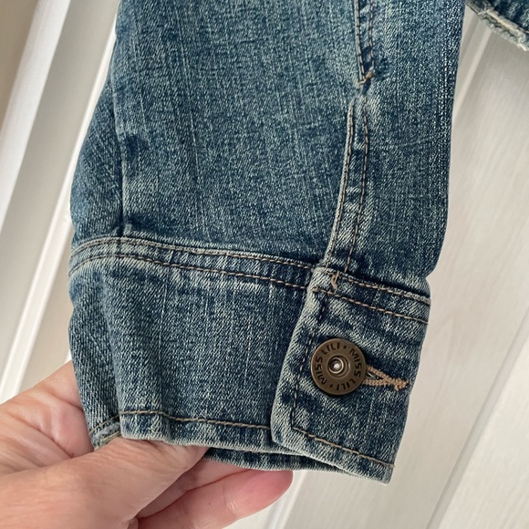 Miss Lili Cropped Jean Jacket. Like New! - Picture 5 of 7
